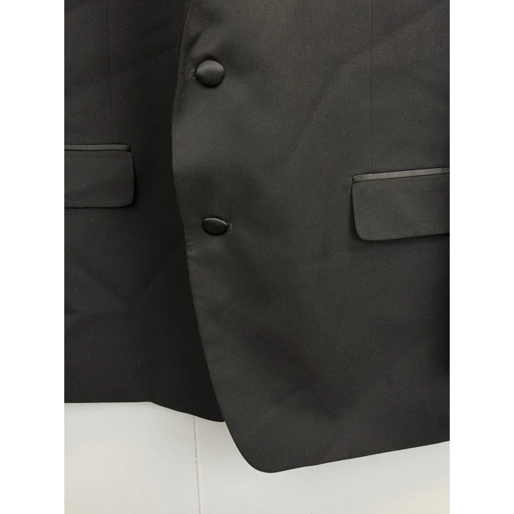 Madison Mens 46R‎ Classic fit Tuxedo Jacket Blazer Black Solid